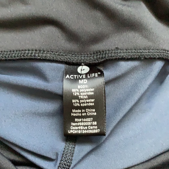 💜5/25 Cropped camo leggings - Picture 4 of 4